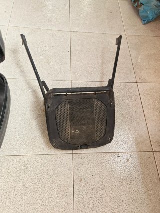 Cajón Daelim Scooter Negro