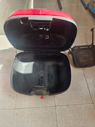 Cajón Daelim Scooter Negro