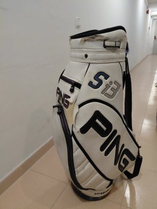Bolsa de Golf Ping Profesional i3+