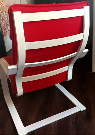 Sillón Ikea rojo y blanco