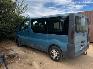 Opel Vivaro 2003- 216.000km 9pl