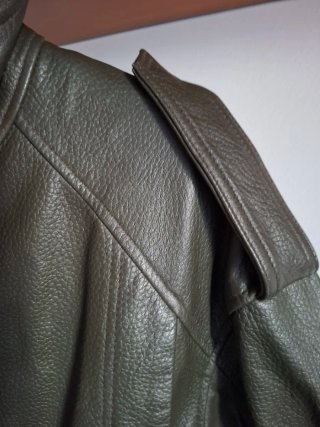 Cazadora Zara verde botella oversize 100% piel
