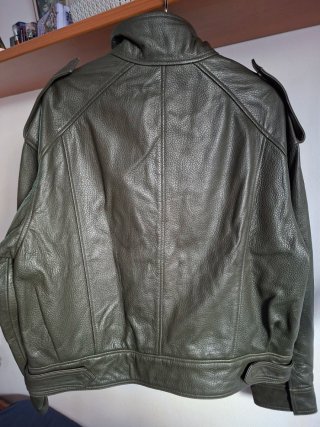 Cazadora Zara verde botella oversize 100% piel