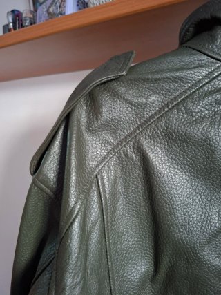 Cazadora Zara verde botella oversize 100% piel