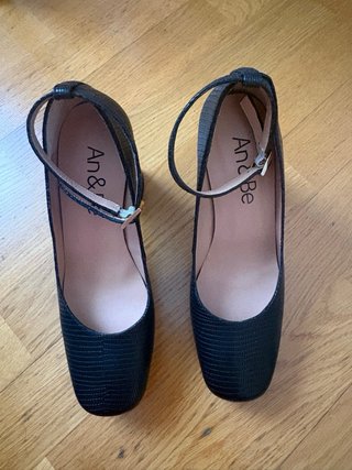 Zapatos de tacón negros Kelly An&be