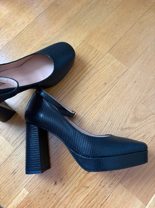 Zapatos de tacón negros Kelly An&be