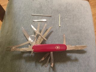 Navaja Victorinox Swiss Champ 33