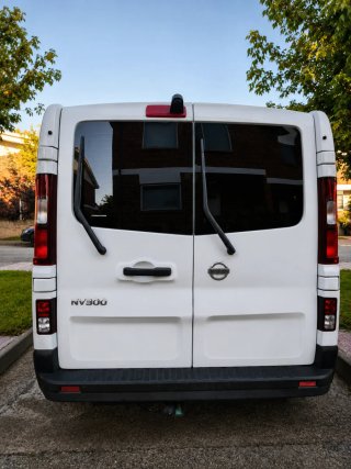 Nissan NV300 L2 1.6 dCi 125 CV · 9 plazas + Camper