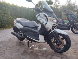 Yamaha XMAX 250
