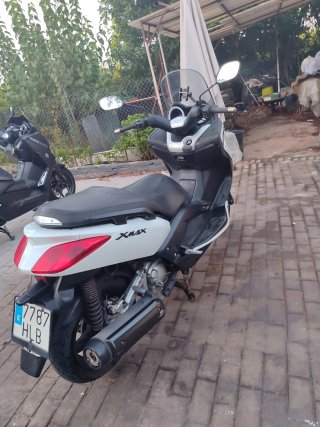 Yamaha XMAX 250