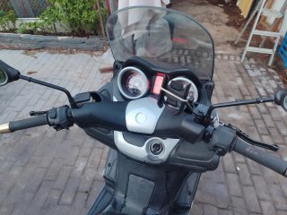 Yamaha XMAX 250