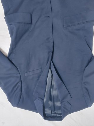 Traje de vestir azul Easy Wear Slim Fit usado.