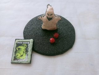Figura Oogie Boogie + Crachá