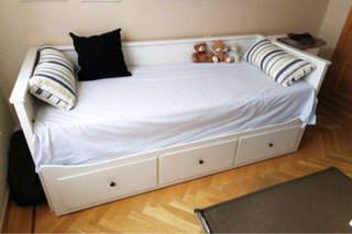 Cama Diván IKEA con Colchón Nuevo