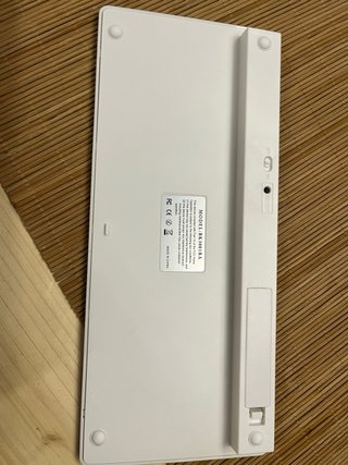 Teclado Inalámbrico Plata y Blanco