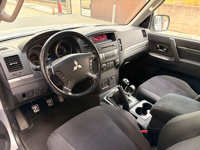 MITSUBISHI Montero 3.2 DID Intense