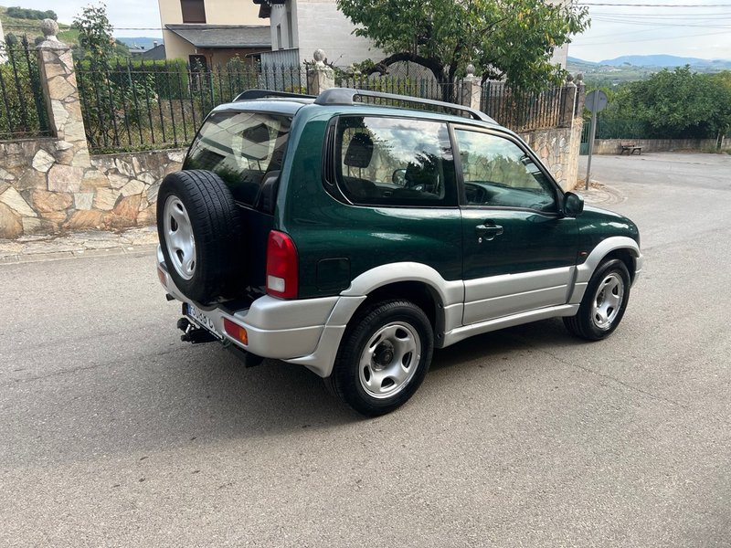 Suzuki Grand Vitara 2004 - foto 1