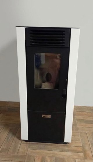 Chimenea de pellets moderna
