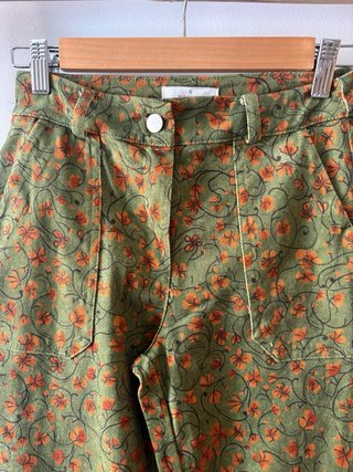 Pantalón Basyco flores verde y naranja
