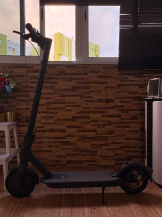 Xiaomi Mi Electric Scooter Essential