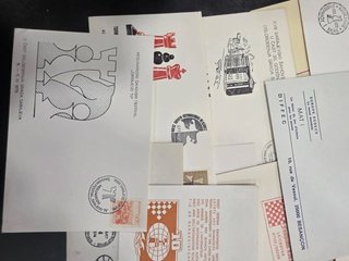 Lote de más de 100 sobres postales con sellos