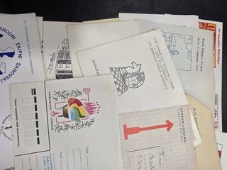 Lote de más de 100 sobres postales con sellos