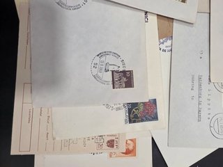 Lote de más de 100 sobres postales con sellos