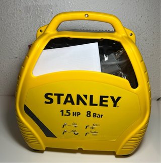 Compresor Stanley 1.5 HP 8 Bar + Kit