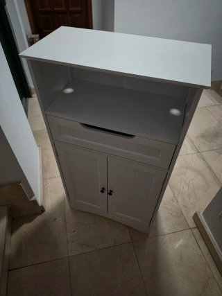 Mueble de baño blanco