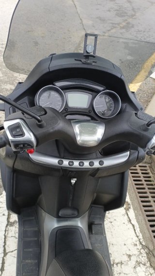 Piaggio MP3 500 Maxi Scooter