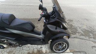Piaggio MP3 500 Maxi Scooter