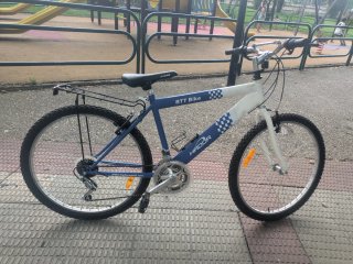 Bicicleta Hador BTT Azul y Blanca
