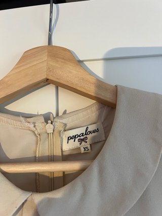 Vestido Pepaloves Beige con cuello Babydoll XS