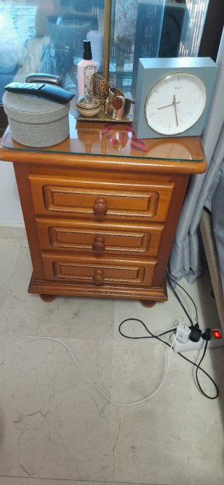 Armario, mesa de trabajo, mesita y cabecero rustic