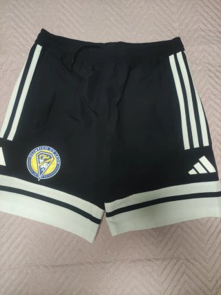Bermudas Olímpico de León