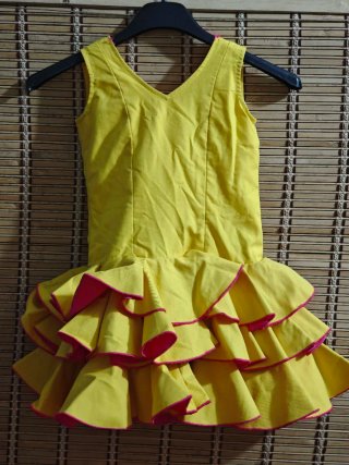 Traje de flamenca gitana para 2 año 3años y 8aprox