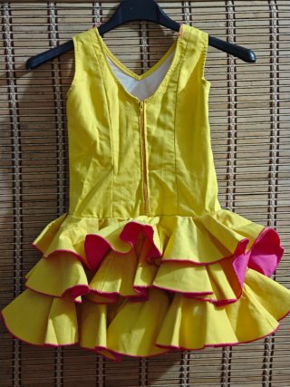 Traje de flamenca gitana para 2 año 3años y 8aprox
