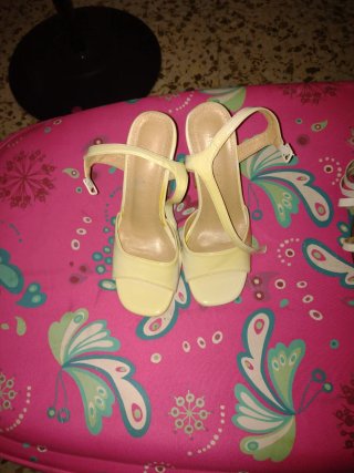 Zapatos de tacón marfil