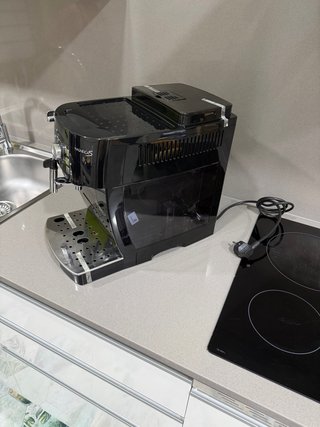 Cafetera DeLonghi Magnifica S Negra