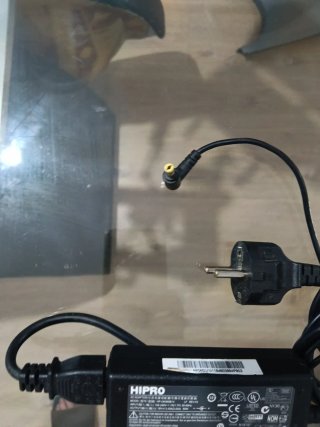 Caricabatterie portatili HIPRO e ASUS