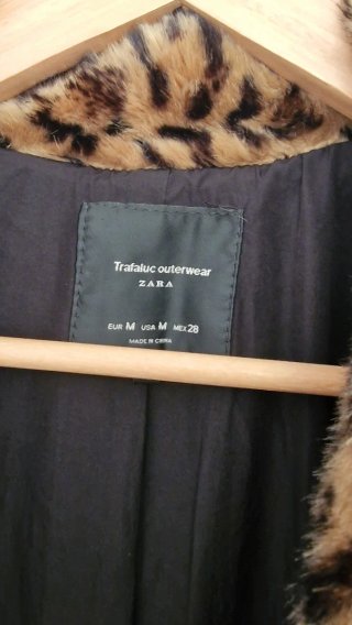Abrigo pelo leopardo Zara talla M