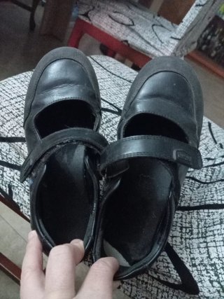 Zapatos escolares negros