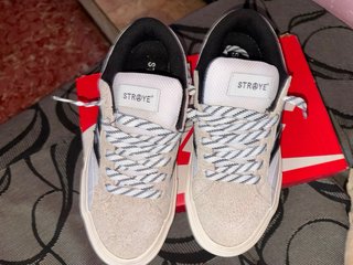 Zapatillas Vans Beige y Blancas