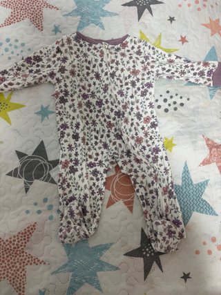 Pijama floral Primark 6-9 meses