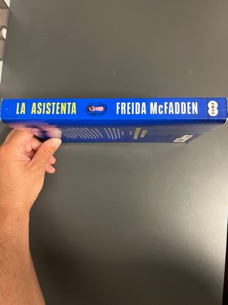 La asistenta