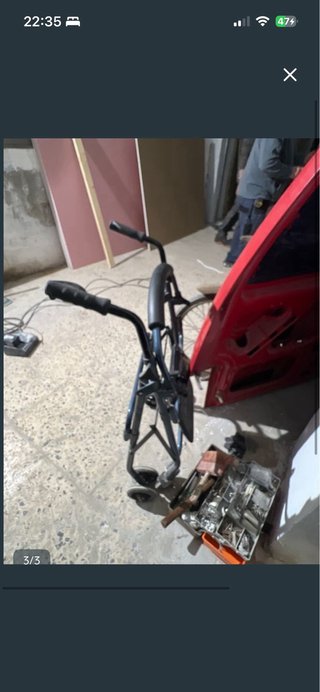 Andador con asiento y ruedas