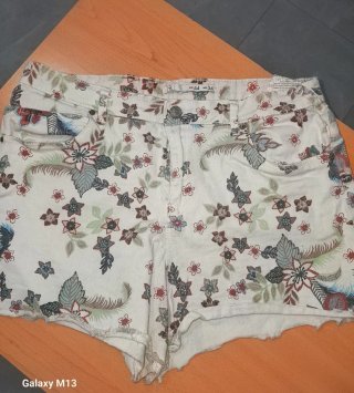 2 shorts Springfield y Lefties