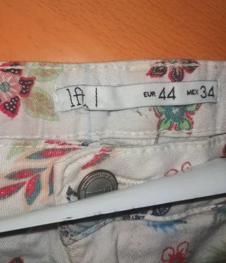 2 shorts Springfield y Lefties