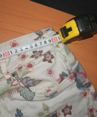 2 shorts Springfield y Lefties