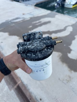 Decantador Filtro Separador de Agua y Combustible